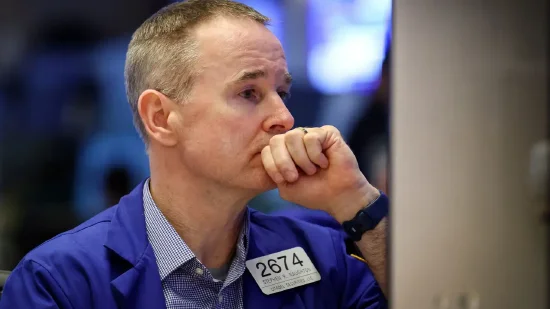 港股T+0配资 开盘：美股周四开盘涨跌不一 英特尔股价飙升